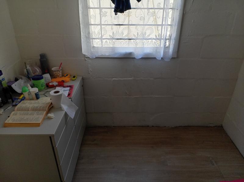 2 Bedroom Property for Sale in Pelikan Park Western Cape